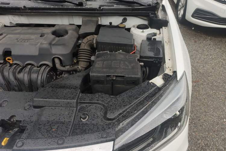 Used Geely Auto Emgrand 2019 Leading Edition 1.5L CVT Luxury Model China VI Standard Engine Bay Left
