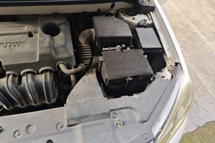 Used Geely Auto Emgrand 2019 Leading Edition 1.5L Manual Luxury Model China VI Standard Engine Bay Left