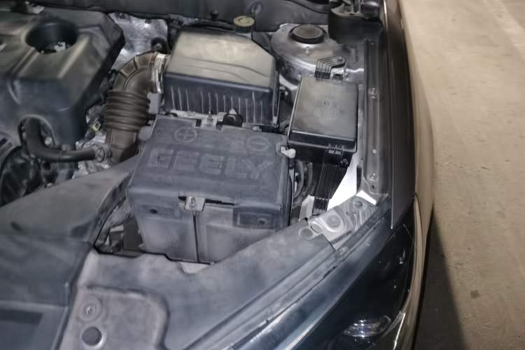 Used Geely Auto Emgrand 2019 Leading Edition 1.5L Manual Upgraded Connectivity Model China VI Standard Engine Bay Left