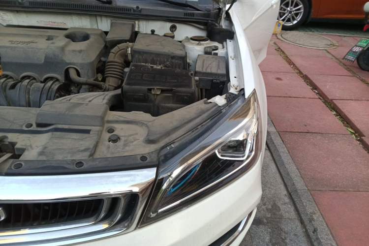 Used Geely Auto Emgrand 2019 Leading Edition 1.5L CVT Upward-Connected Model China VI Standard Engine Bay Left