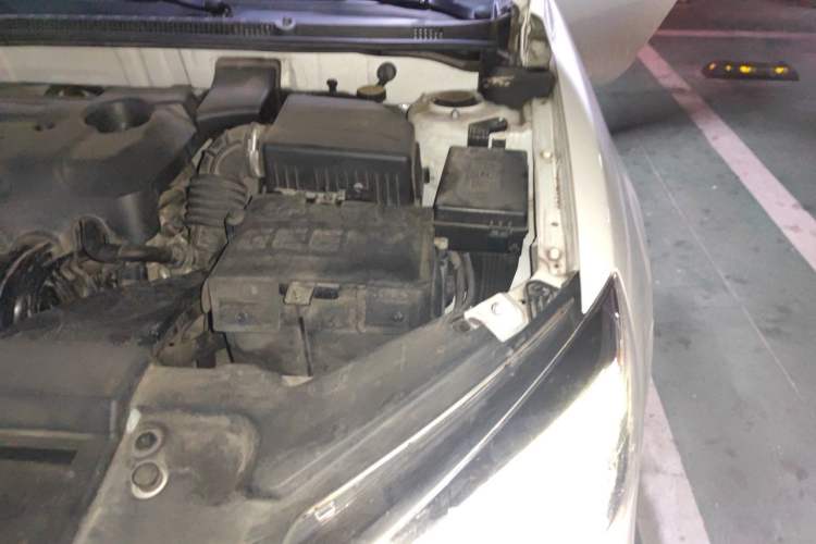 Used Geely Auto Emgrand 2019 Leading Edition 1.5L CVT Upward-Connected Model China VI Standard Engine Bay Left