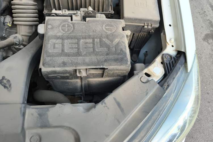 Used Geely Auto Emgrand 2019 Leading Edition 1.5L Manual Upgraded Connectivity Model China VI Standard Engine Bay Left