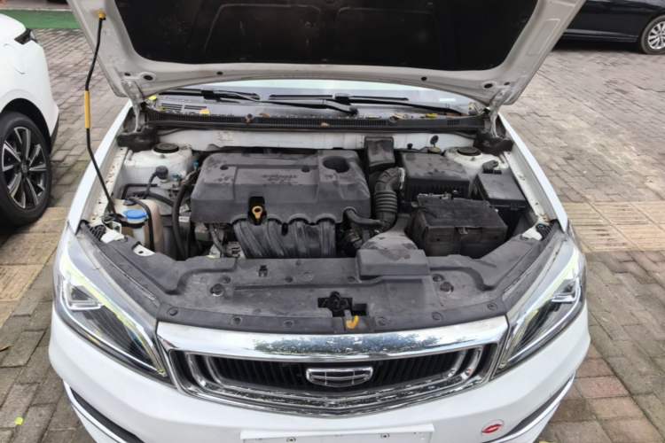 Used Geely Auto Emgrand 2019 Leading Edition 1.5L CVT Upward-Connected Model China VI Standard Engine Bay