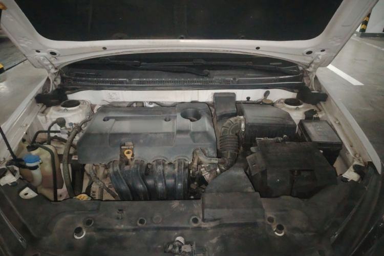 Used Geely Auto Emgrand 2019 Leading Edition 1.5L CVT Luxury Model China VI Standard Engine Bay
