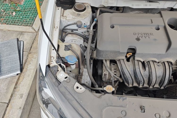 Used Geely Auto Emgrand 2019 Leading Edition 1.5L Manual Luxury Model China VI Standard Engine Bay Right