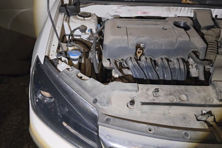 Used Geely Auto Emgrand 2019 Leading Edition 1.5L CVT Luxury Model China VI Standard Engine Bay Right