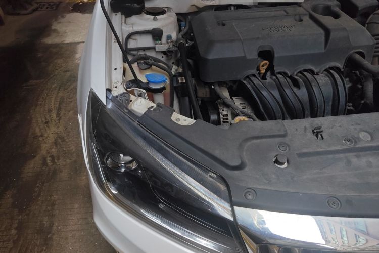 Used Geely Auto Emgrand 2019 Leading Edition 1.5L CVT Luxury Model China VI Standard Engine Bay Right