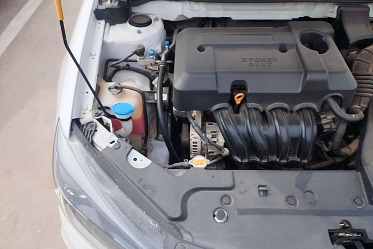 Used Geely Auto Emgrand 2019 Leading Edition 1.5L CVT Luxury Model China VI Standard Engine Bay Right