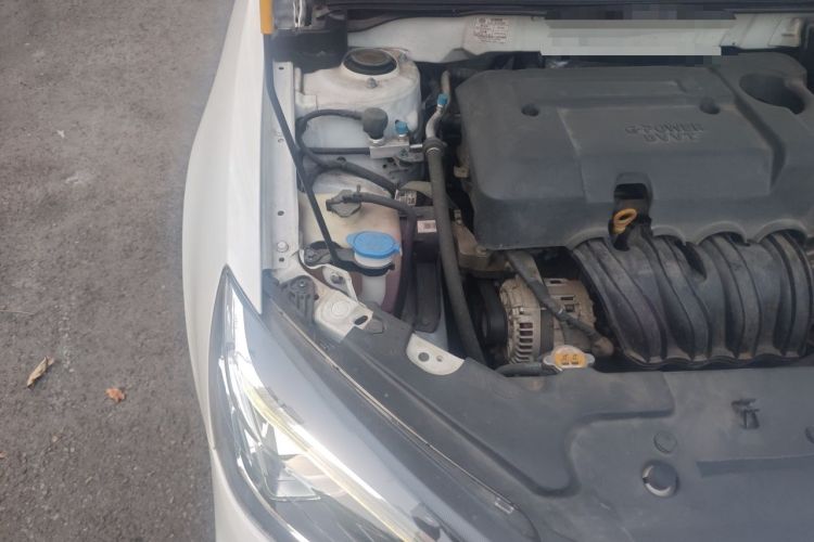 Used Geely Auto Emgrand 2019 Leading Edition 1.5L CVT Upward-Connected Model China VI Standard Engine Bay Right