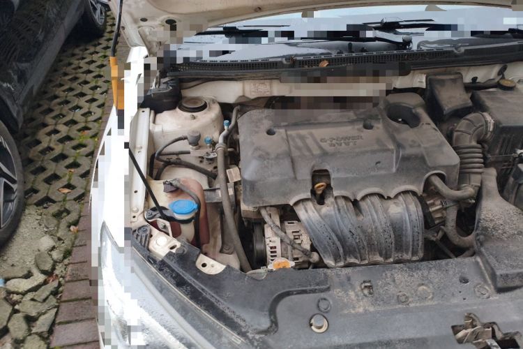 Used Geely Auto Emgrand 2019 Leading Edition 1.5L CVT Upward-Connected Model China VI Standard Engine Bay Right