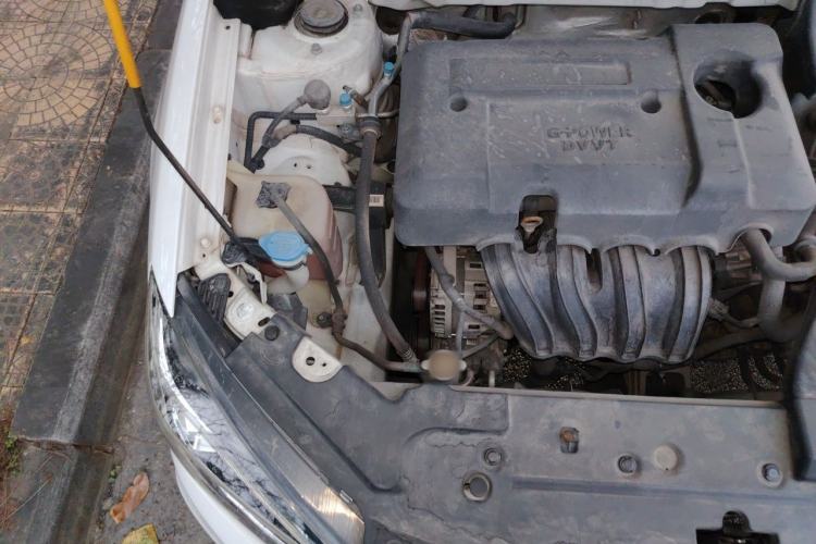 Used Geely Auto Emgrand 2019 Leading Edition 1.5L CVT Upward-Connected Model China VI Standard Engine Bay Right