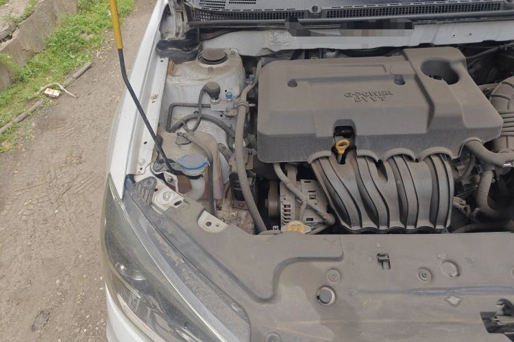 Used Geely Auto Emgrand 2019 Leading Edition 1.5L Manual Luxury Model China VI Standard Engine Bay Right