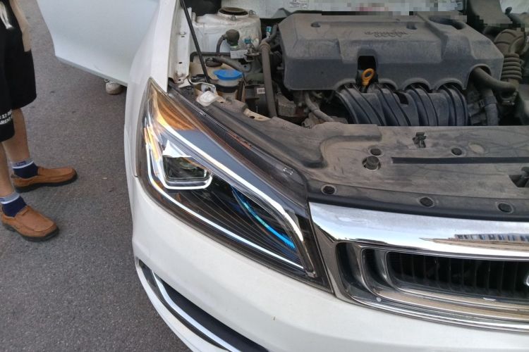 Used Geely Auto Emgrand 2019 Leading Edition 1.5L CVT Upward-Connected Model China VI Standard Engine Bay Right
