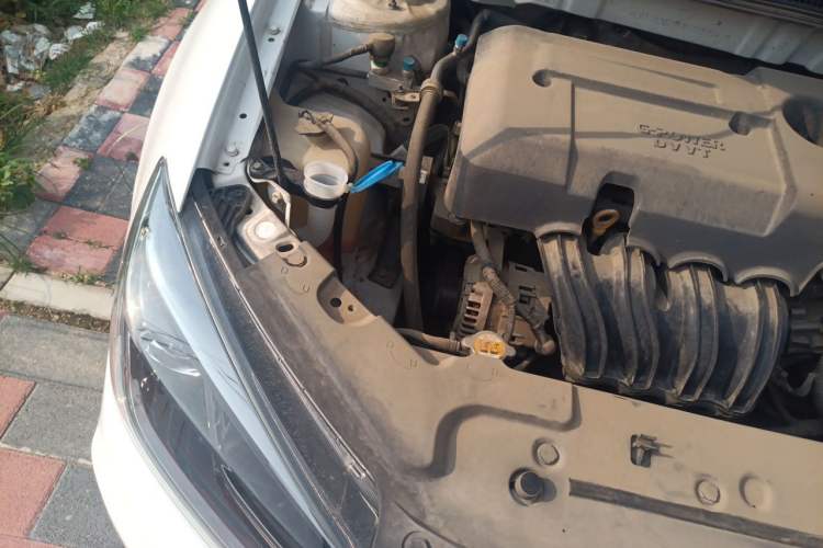 Used Geely Auto Emgrand 2019 Leading Edition 1.5L CVT Luxury Model China VI Standard Engine Bay Right