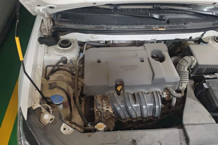 Used Geely Auto Emgrand 2019 Leading Edition 1.5L Manual Upgraded Connectivity Model China VI Standard Engine Bay Right