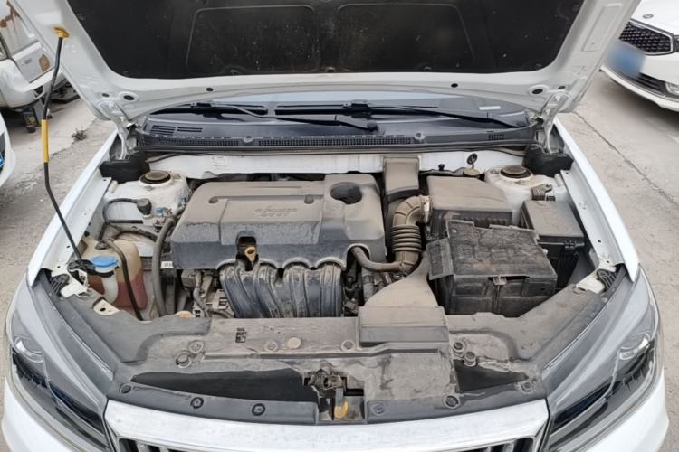 Used Geely Auto Emgrand 2019 Leading Edition 1.5L CVT Luxury Model China VI Standard Engine Bay