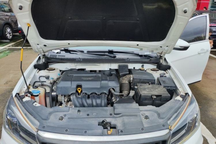 Used Geely Auto Emgrand 2019 Leading Edition 1.5L CVT Luxury Model China VI Standard Engine Bay