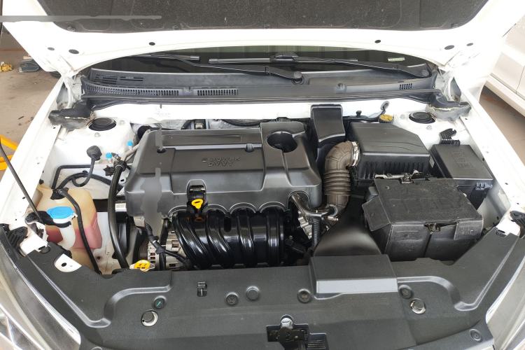 Used Geely Auto Emgrand 2019 Leading Edition 1.5L CVT Luxury Model China VI Standard Engine Bay