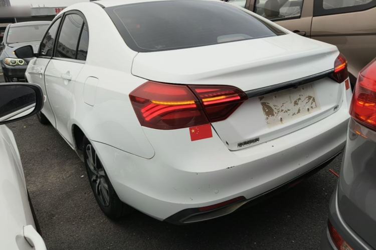 Used Geely Auto Emgrand 2019 Leading Edition 1.5L Manual Upgraded Connectivity Model China VI Standard Exterior 2