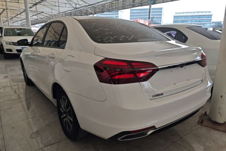 Used Geely Auto Emgrand 2019 Leading Edition 1.5L CVT Luxury Model China VI Standard Exterior 2