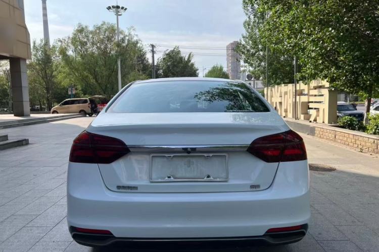 Used Geely Auto Emgrand 2019 Leading Edition 1.5L Manual Luxury Model China VI Standard Exterior 3