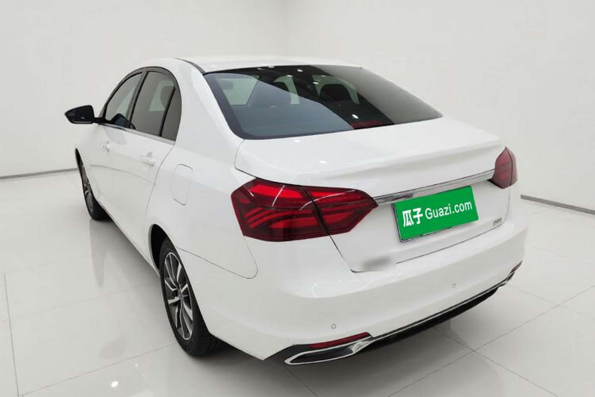 Used Geely Auto Emgrand 2019 Leading Edition 1.5L Manual Upgraded Connectivity Model China VI Standard Exterior 3