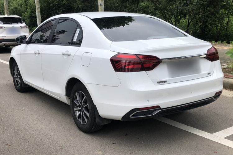 Used Geely Auto Emgrand 2019 Leading Edition 1.5L Manual Luxury Model China VI Standard Exterior 3