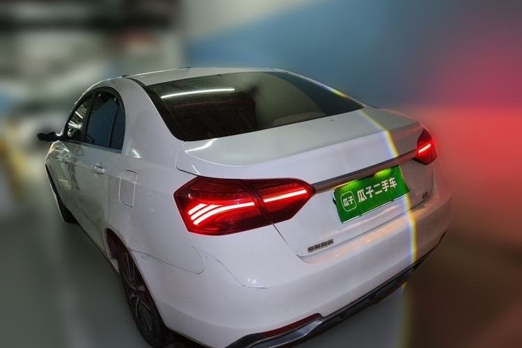 Used Geely Auto Emgrand 2019 Leading Edition 1.5L CVT Upward-Connected Model China VI Standard Exterior 3