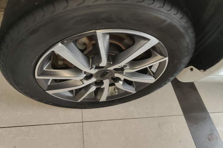 Used Geely Auto Emgrand 2019 Leading Edition 1.5L CVT Upward Asian Games Edition China VI Exterior 3