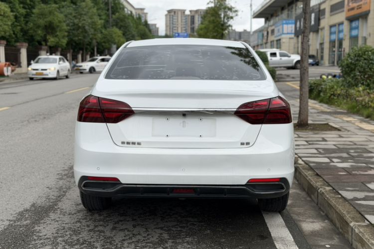 Used Geely Auto Emgrand 2019 Leading Edition 1.5L CVT Luxury Model China VI Standard Exterior 4