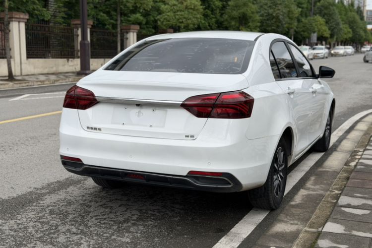 Used Geely Auto Emgrand 2019 Leading Edition 1.5L CVT Luxury Model China VI Standard Exterior 5