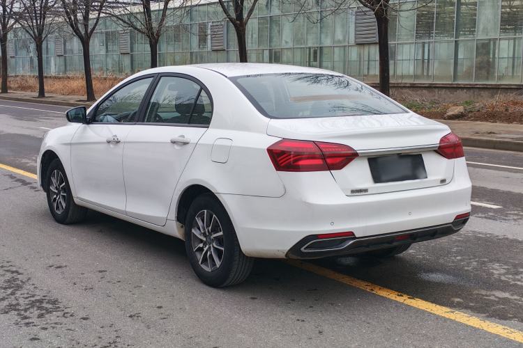 Used Geely Auto Emgrand 2019 Leading Edition 1.5L Manual Luxury Model China VI Standard Exterior 5