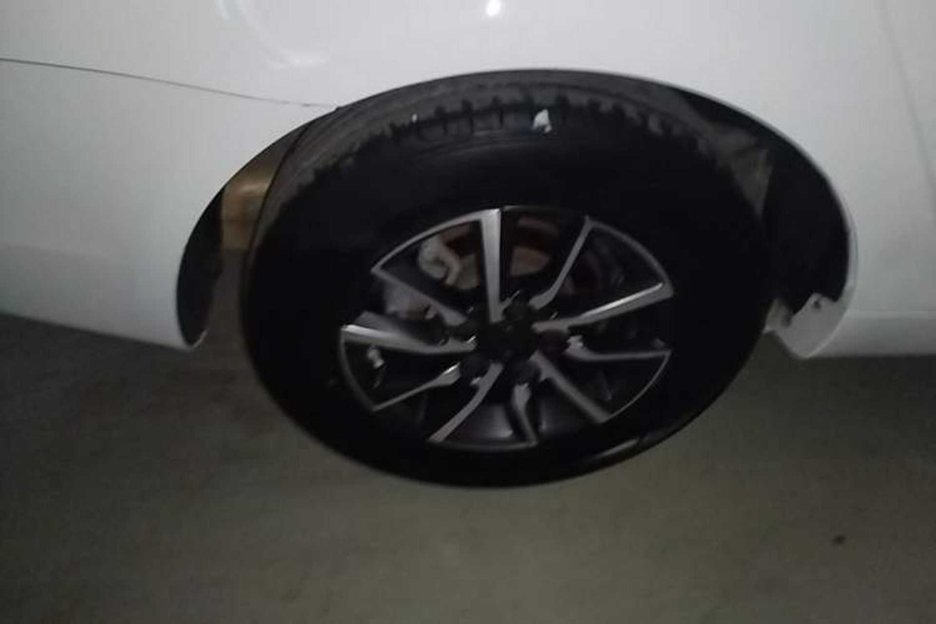 Used Geely Auto Emgrand 2019 Leading Edition 1.5L CVT Luxury Model China VI Standard Exterior 5