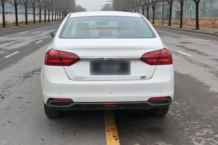 Used Geely Auto Emgrand 2019 Leading Edition 1.5L Manual Luxury Model China VI Standard Exterior 6