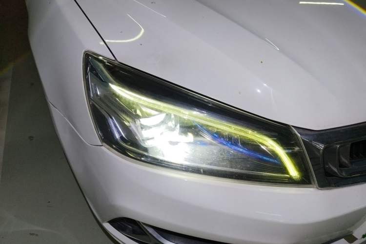 Used Geely Auto Emgrand 2019 Leading Edition 1.5L CVT Upward-Connected Model China VI Standard Exterior 6