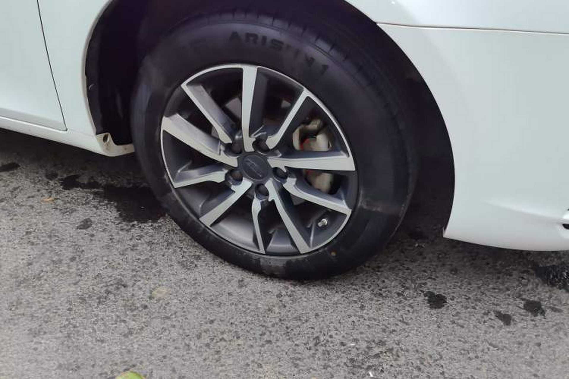 Used Geely Auto Emgrand 2019 Leading Edition 1.5L Manual Upgraded Connectivity Model China VI Standard Exterior 7