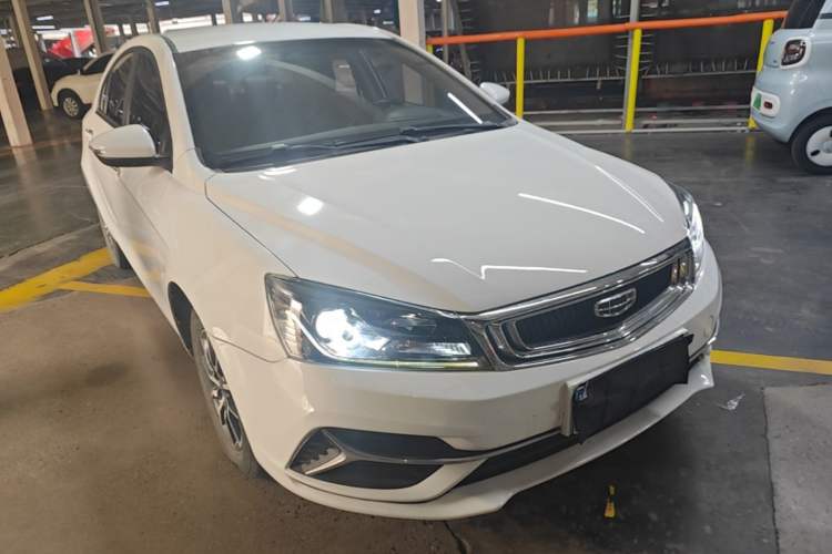 Used Geely Auto Emgrand 2019 Leading Edition 1.5L CVT Luxury Model China VI Standard Front Right 45 Deg