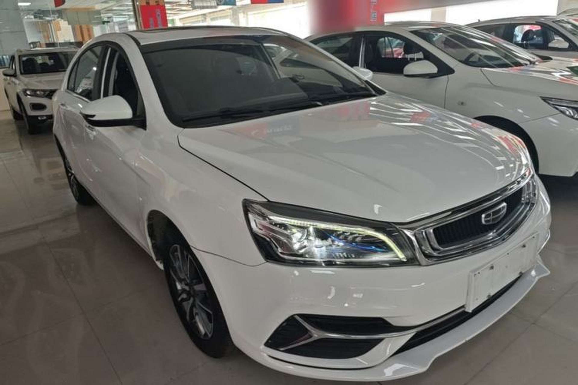 Used Geely Auto Emgrand 2019 Leading Edition 1.5L CVT Upward-Connected Model China VI Standard Front Right 45 Deg