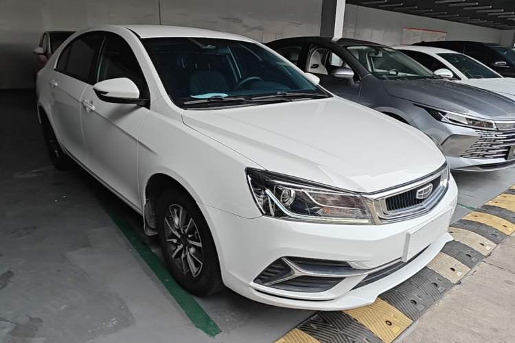 Used Geely Auto Emgrand 2019 Leading Edition 1.5L CVT Luxury Model China VI Standard Front Right 45 Deg