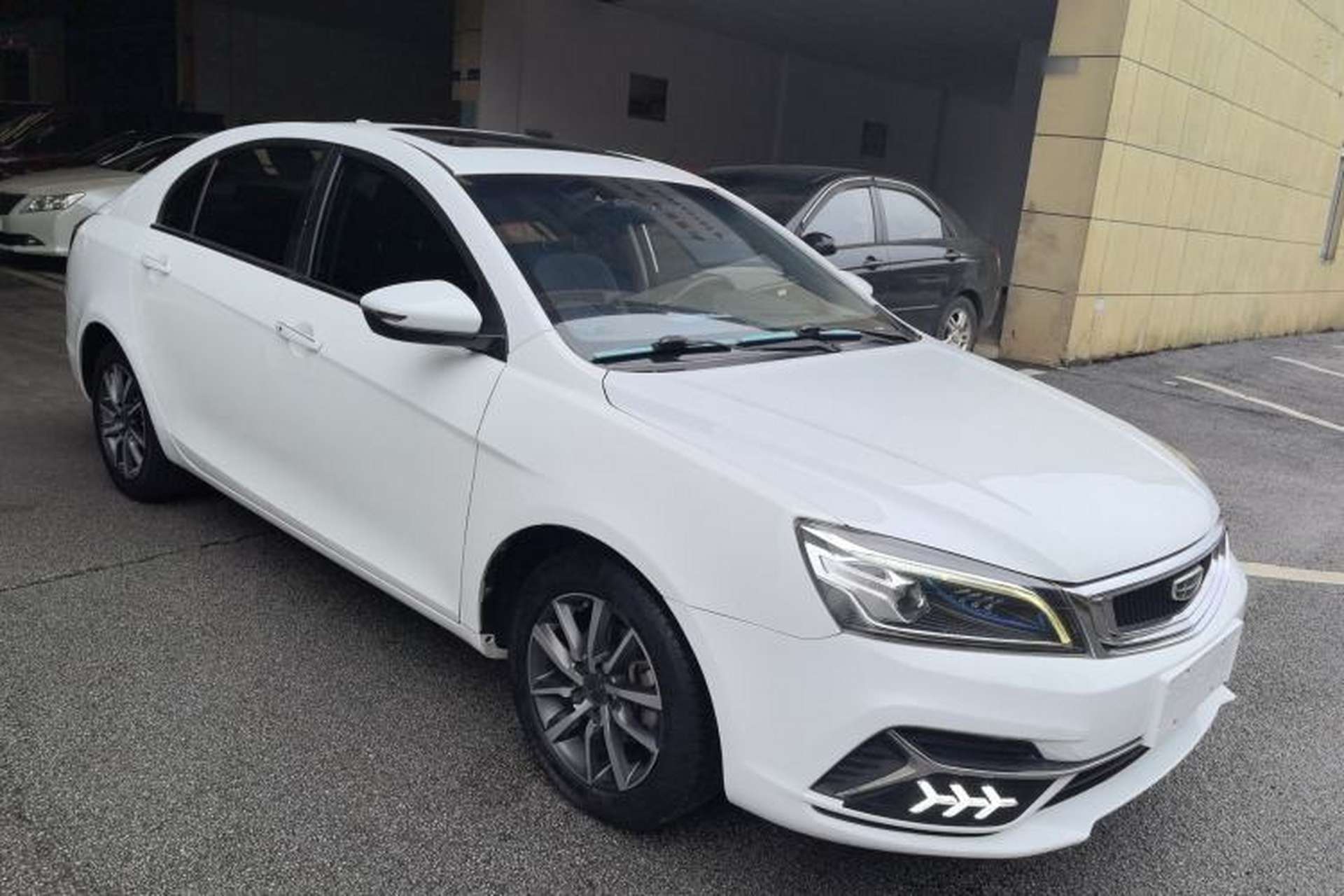 Used Geely Auto Emgrand 2019 Leading Edition 1.5L CVT Upward Asian Games Edition China VI Front Right 45 Deg