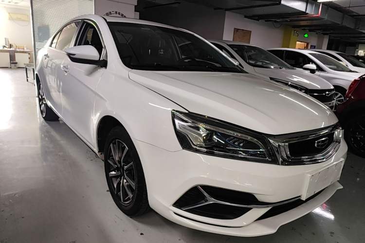 Used Geely Auto Emgrand 2019 Leading Edition 1.5L CVT Upward-Connected Model China VI Standard Front Right 45 Deg