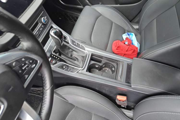 Used Geely Auto Emgrand 2019 Leading Edition 1.5L CVT Upward Asian Games Edition China V Gear Lever