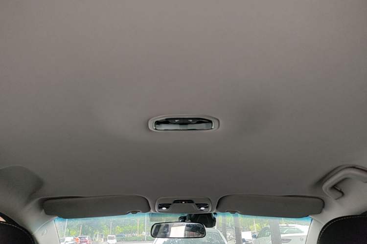 Used Geely Auto Emgrand 2019 Leading Edition 1.5L CVT Luxury Model China VI Standard Headliner