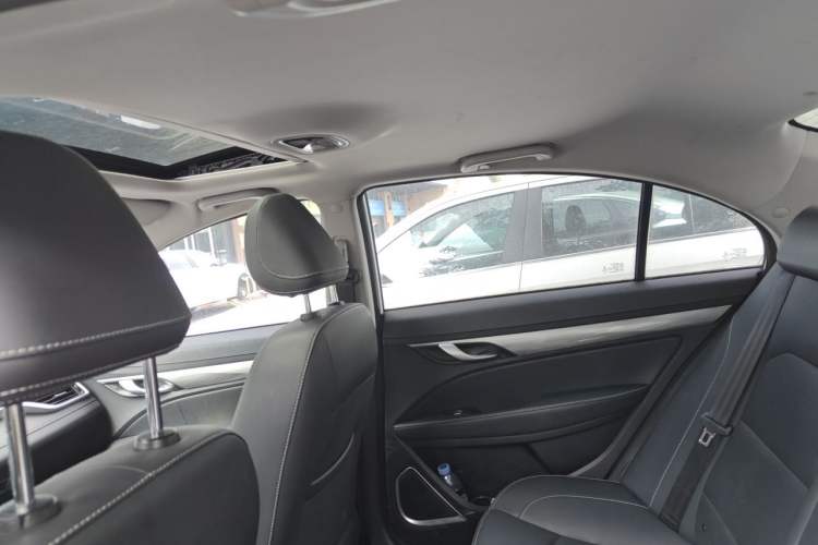 Used Geely Auto Emgrand 2019 Leading Edition 1.5L CVT Upward Asian Games Edition China V Headliner