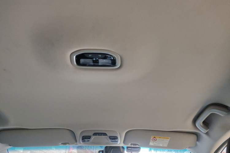 Used Geely Auto Emgrand 2019 Leading Edition 1.5L CVT Luxury Model China VI Standard Headliner