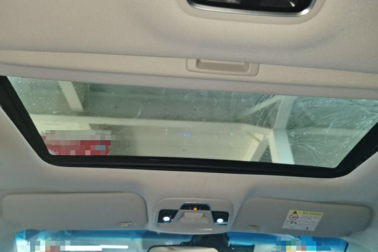Used Geely Auto Emgrand 2019 Leading Edition 1.5L CVT Upward-Connected Model China VI Standard Headliner