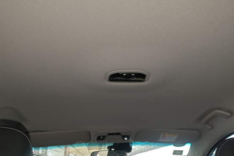 Used Geely Auto Emgrand 2019 Leading Edition 1.5L CVT Luxury Model China VI Standard Headliner