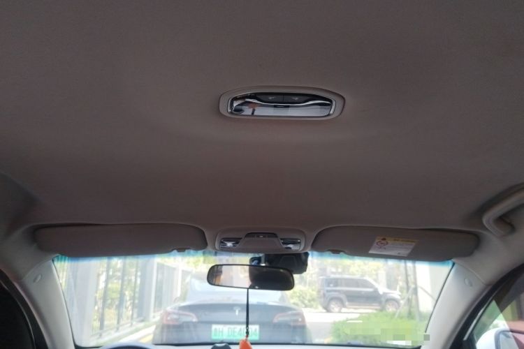 Used Geely Auto Emgrand 2019 Leading Edition 1.5L CVT Luxury Model China VI Standard Headliner