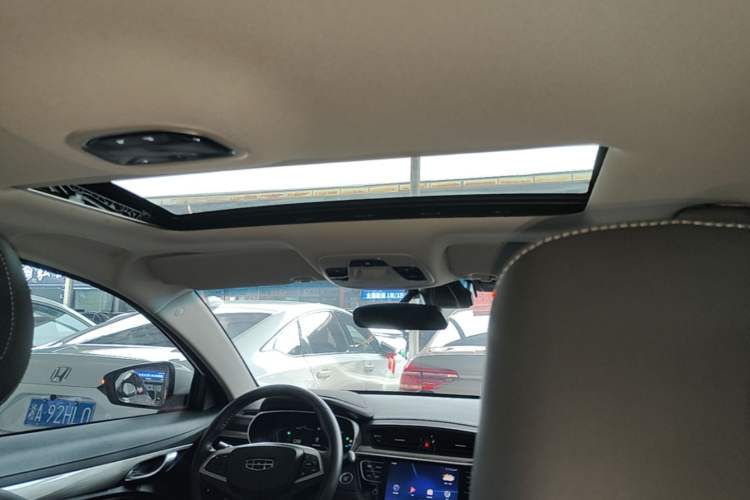 Used Geely Auto Emgrand 2019 Leading Edition 1.5L CVT Upward Asian Games Edition China VI Headliner
