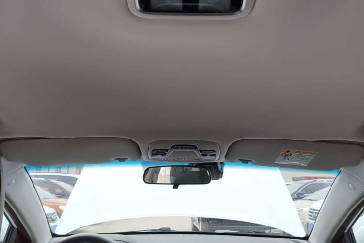 Used Geely Auto Emgrand 2019 Leading Edition 1.5L CVT Luxury Model China VI Standard Headliner